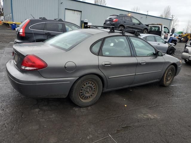 2004 Ford Taurus SE