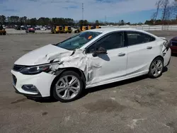 Carros salvage sin ofertas aún a la venta en subasta: 2017 Chevrolet Cruze Premier