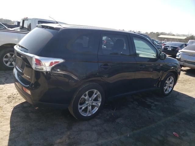 2014 Mitsubishi Outlander SE