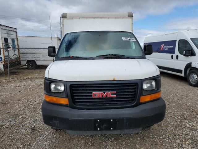 2009 GMC Savana Cutaway G3500