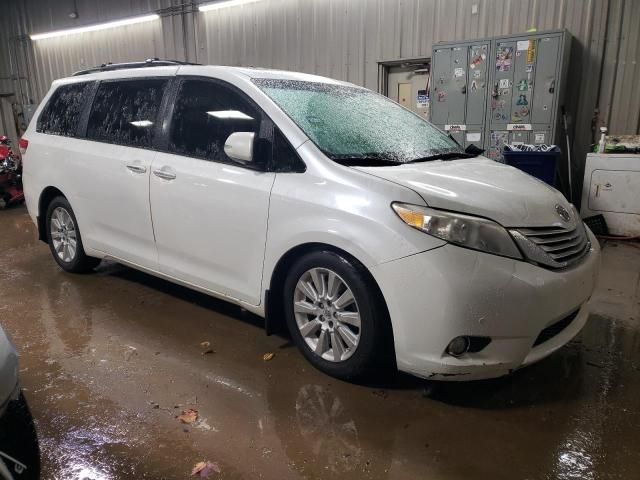 2013 Toyota Sienna XLE