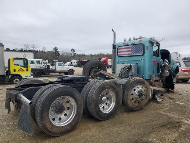 2014 Peterbilt 388