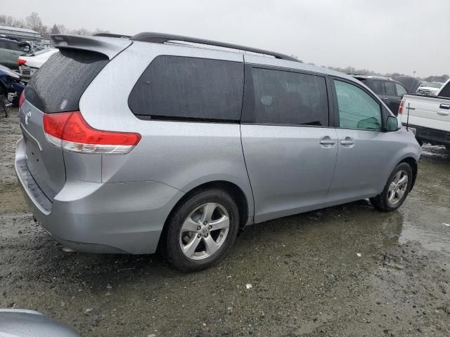 2011 Toyota Sienna LE