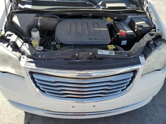 2015 Chrysler Town & Country Touring