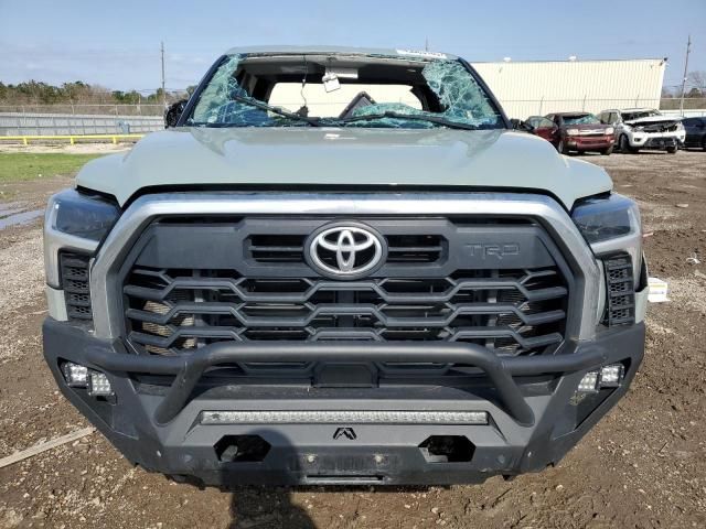 2022 Toyota Tundra Crewmax SR