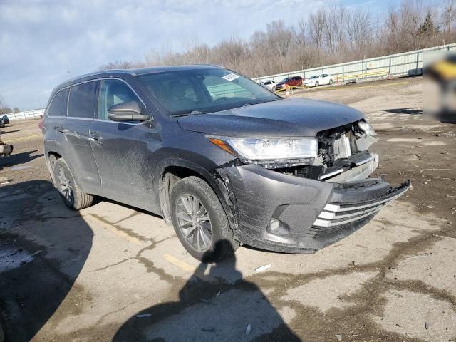 2019 Toyota Highlander SE