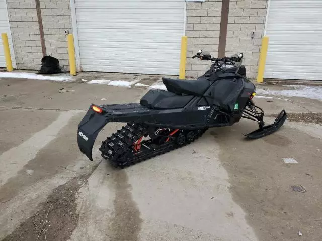 2021 Skidoo 2021 Skidoo Renegade