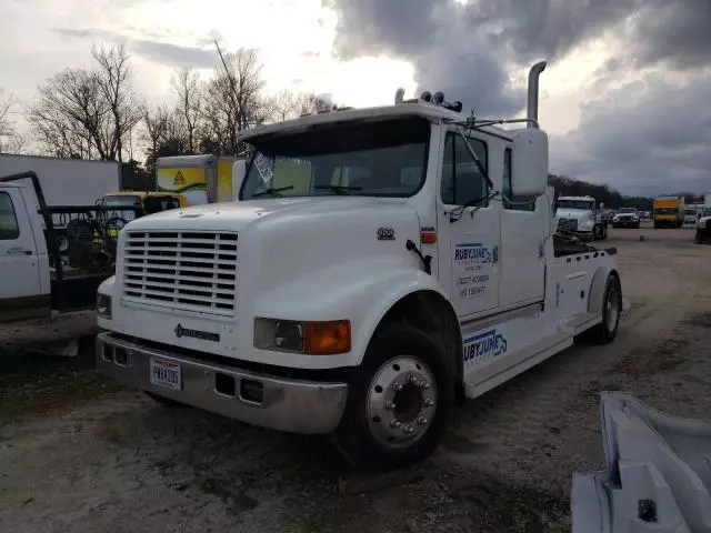 2001 International 4000 4700