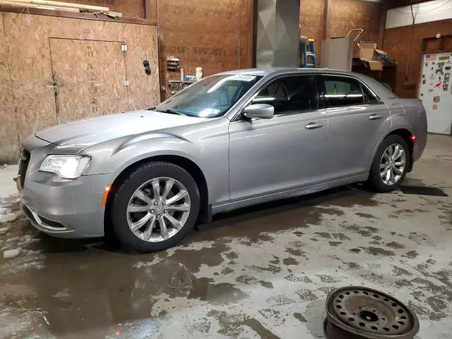 2015 Chrysler 300 Limited