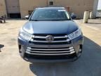 2017 Toyota Highlander SE