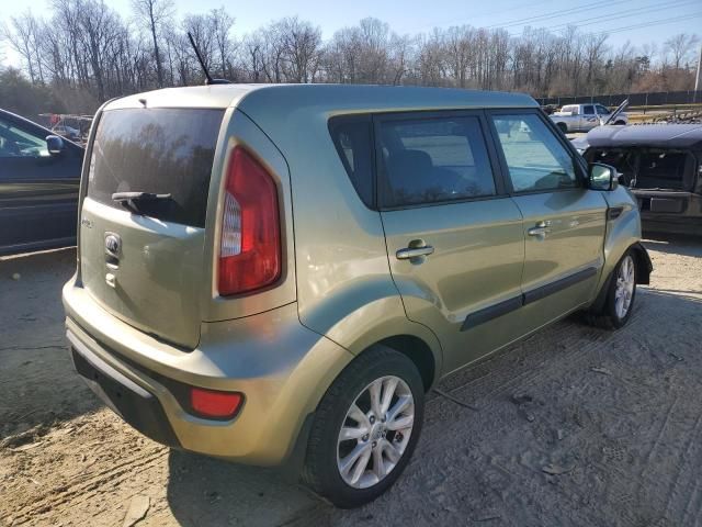 2013 KIA Soul +