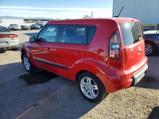 2011 KIA Soul +