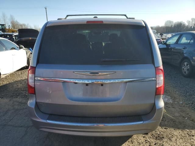 2013 Chrysler Town & Country Touring