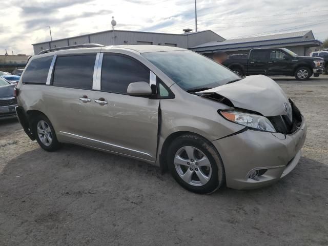 2015 Toyota Sienna LE