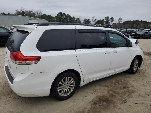 2011 Toyota Sienna XLE