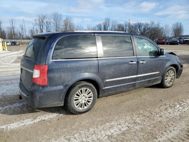 2016 Chrysler Town & Country Limited