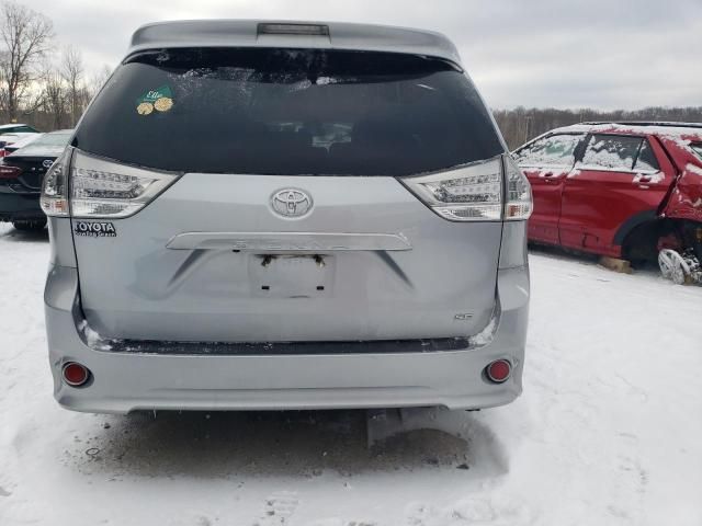 2016 Toyota Sienna SE