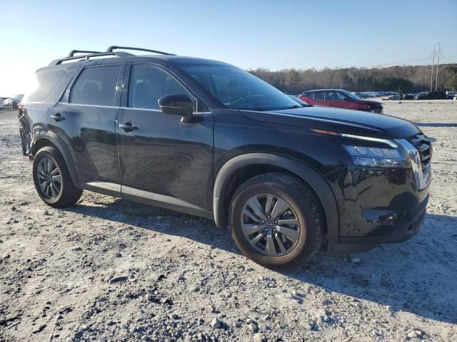 2023 Nissan Pathfinder SV