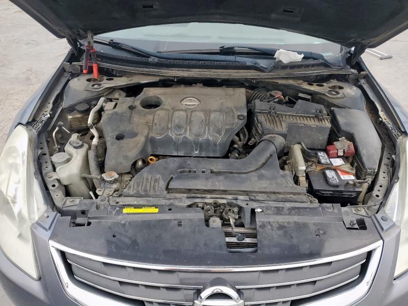 2011 Nissan Altima Base