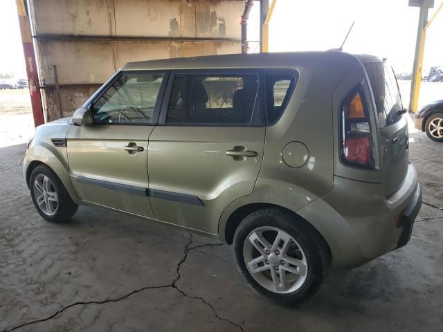 2011 KIA Soul +