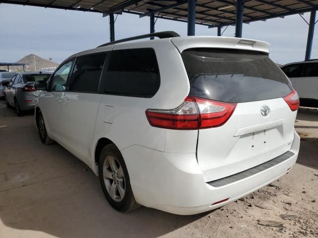 2016 Toyota Sienna LE