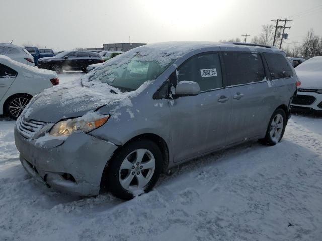 2011 Toyota Sienna LE