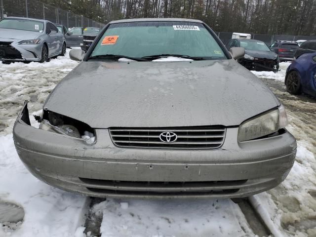 1999 Toyota Camry LE