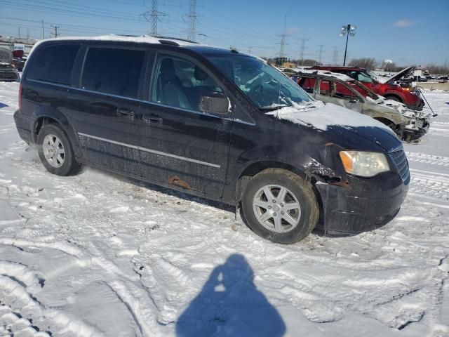 2010 Chrysler Town & Country Touring Plus