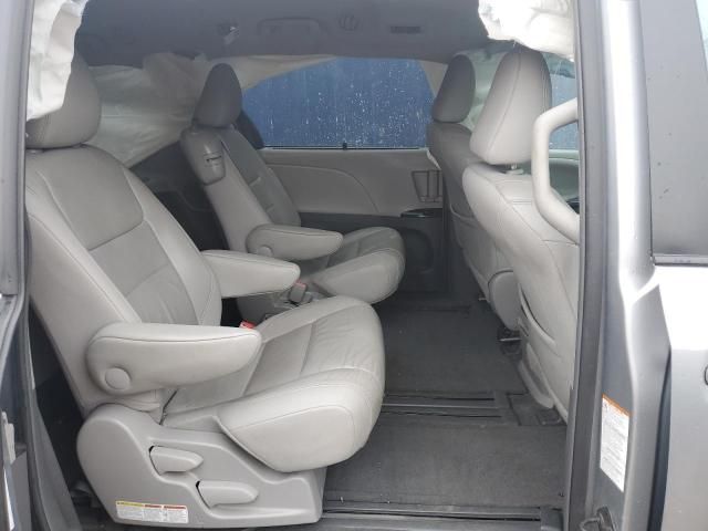 2015 Toyota Sienna XLE