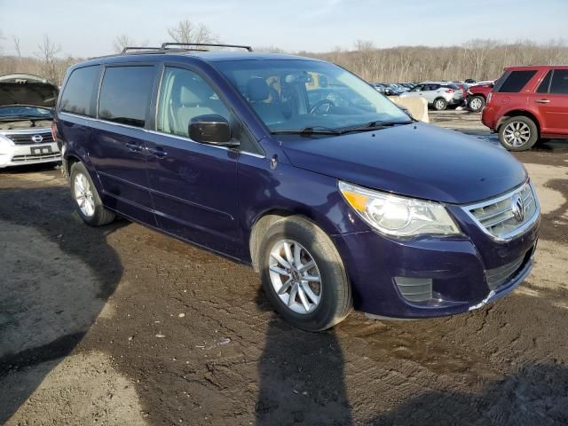 2012 Volkswagen Routan SE