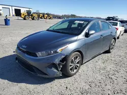 Carros salvage sin ofertas aún a la venta en subasta: 2023 KIA Forte LX