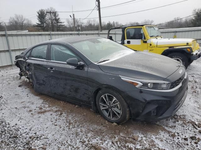 2023 KIA Forte LX