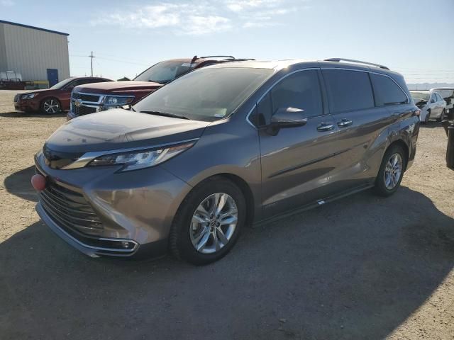 2021 Toyota Sienna Limited