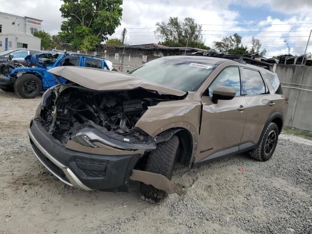 2023 Nissan Pathfinder SV