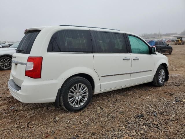 2013 Chrysler Town & Country Touring L