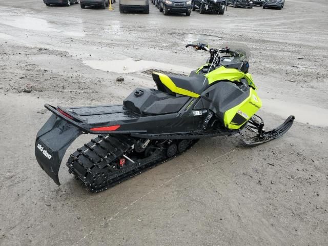 2020 Skidoo 2020 Skidoo Renegade