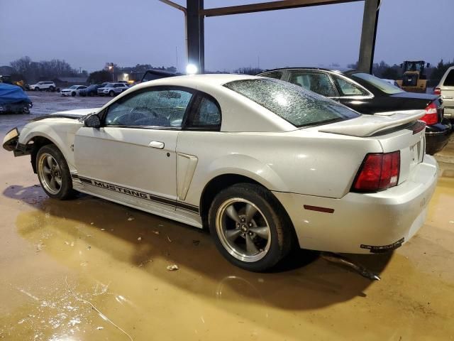 2000 Ford Mustang