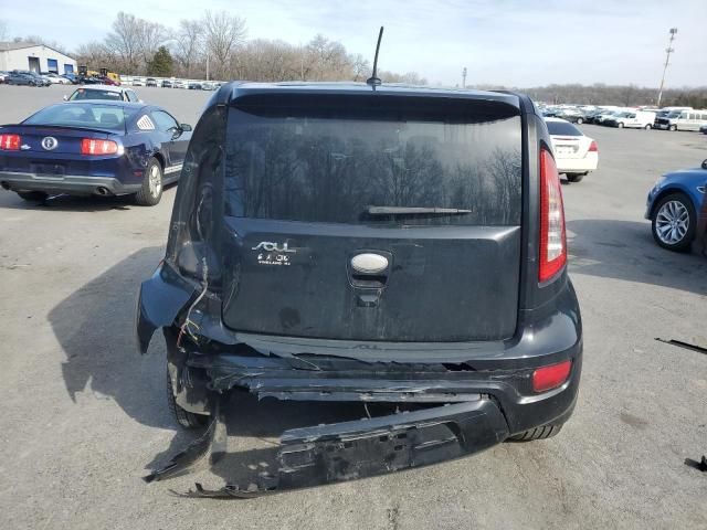 2013 KIA Soul +