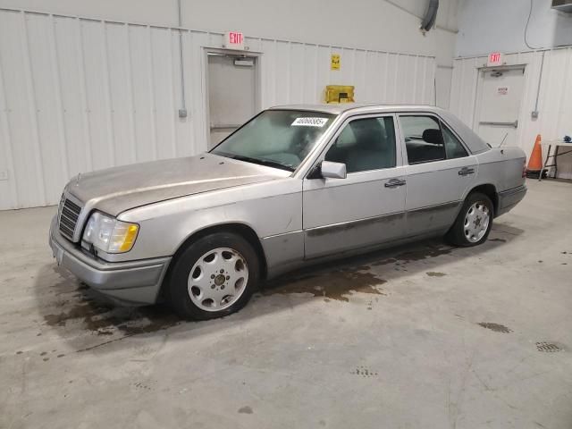 1994 Mercedes-Benz E 320