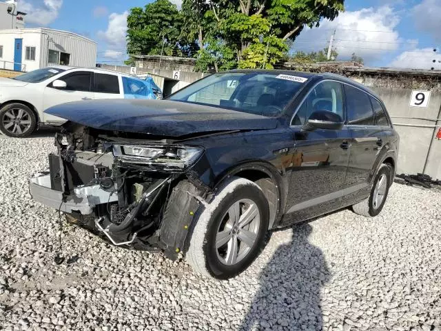 2019 Audi Q7 Premium Plus