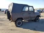 1984 UAZ 469