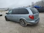 2005 Chrysler Town & Country LX