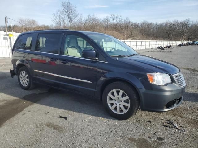 2013 Chrysler Town & Country Touring