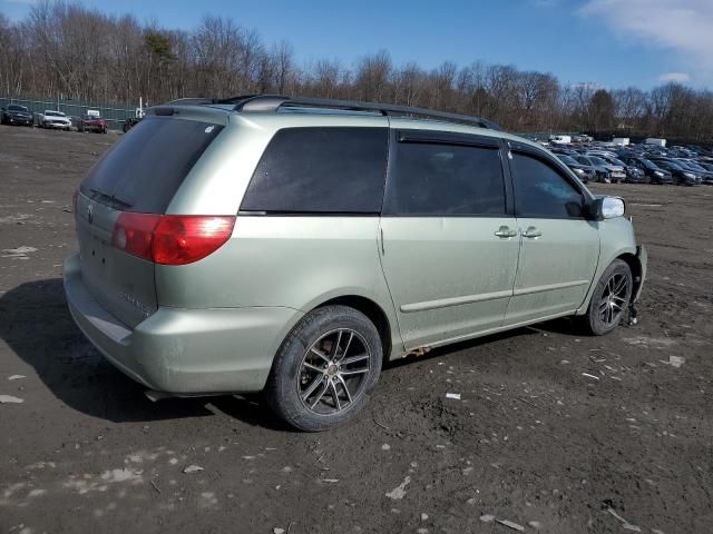 2006 Toyota Sienna XLE