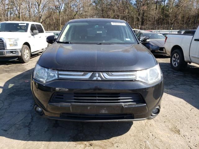 2014 Mitsubishi Outlander SE