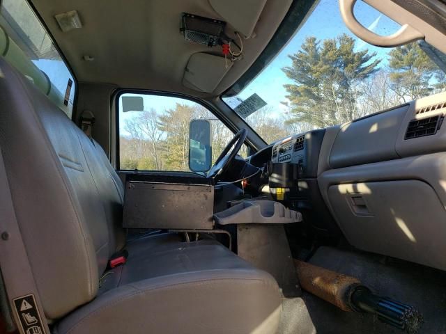 2000 Ford F750 Super Duty