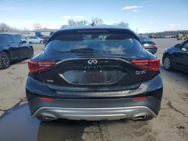 2018 Infiniti QX30 Base