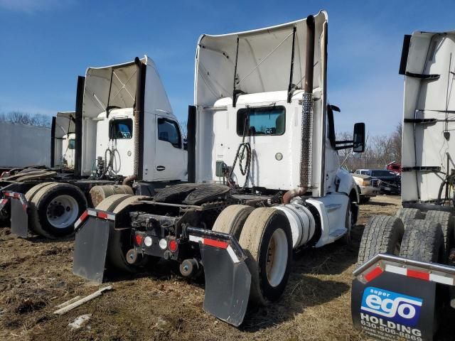 2014 Kenworth Construction T680