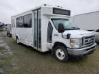 2013 Ford Econoline E450 Super Duty Cutaway Van