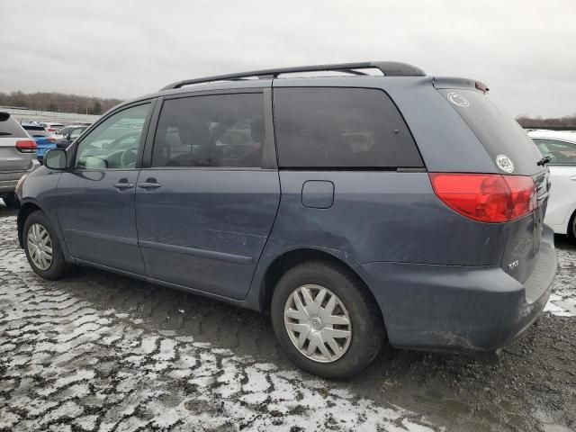 2009 Toyota Sienna CE